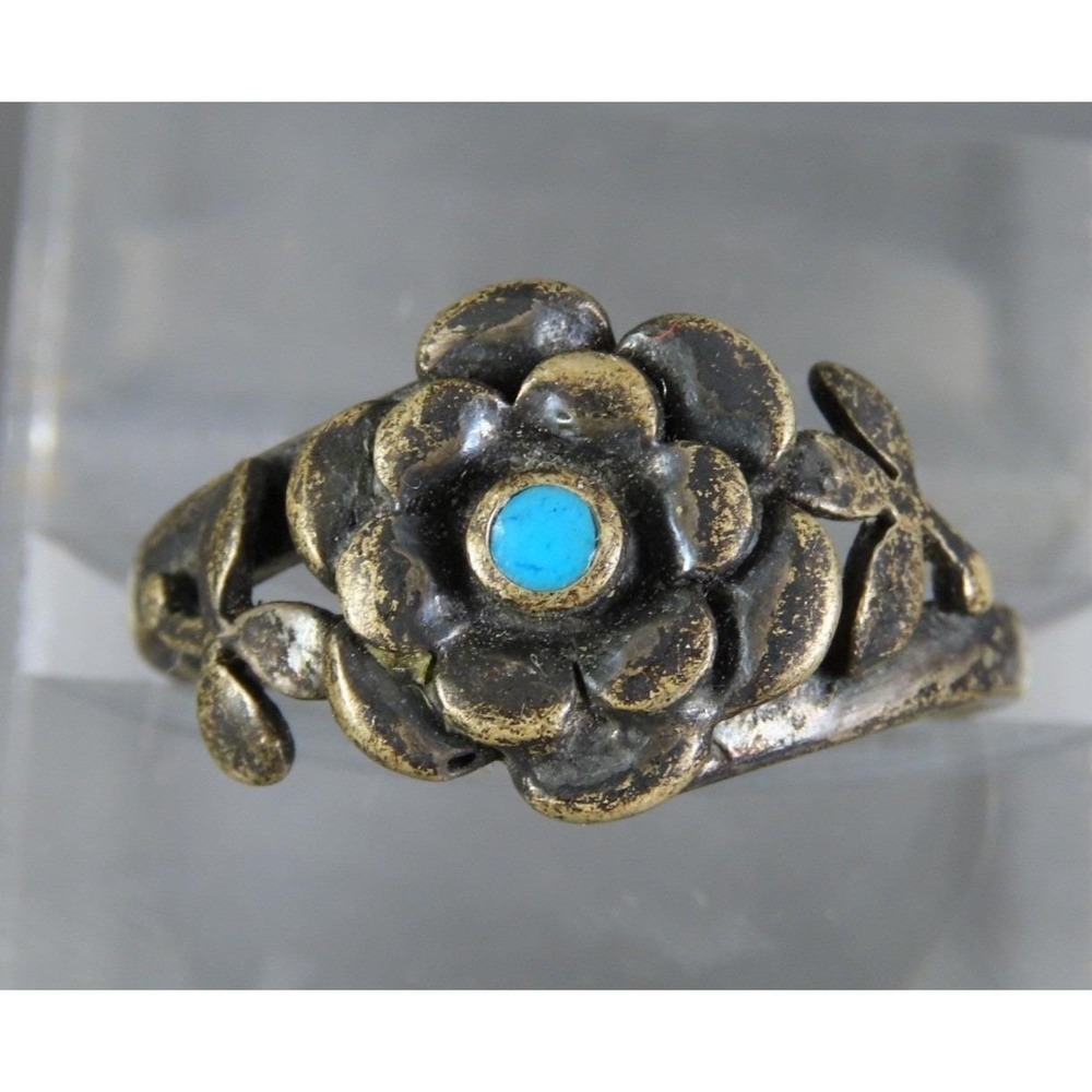Vintage STERLING SILVER RING Blue Turquoise Center Carved Layered Flower sz 9